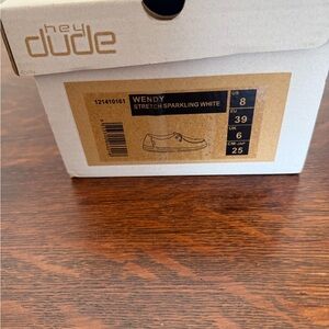 Hey Dude Wendy - Stretch Sparkling White